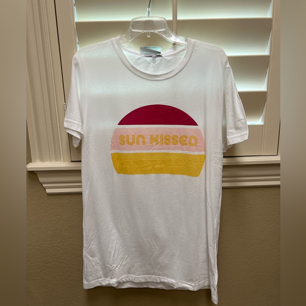 White 'Sun Kissed' Graphic T-Shirt